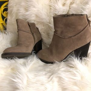 Steve Madden leather ankle boots
